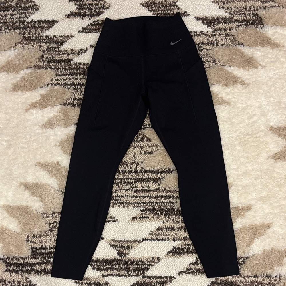 Nike Black High-Waisted Leggings